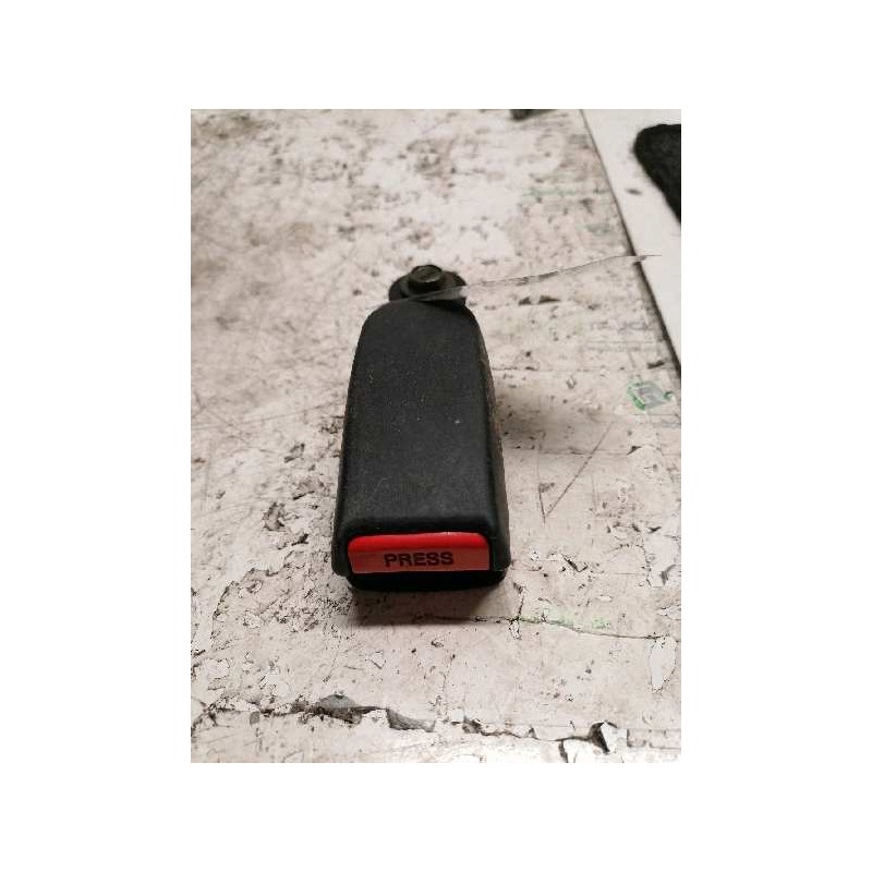 Recambio de enganche de cinturon delantero derecho para honda hr-v (gh) vtec top 4wd (5-ptas.) referencia OEM IAM   