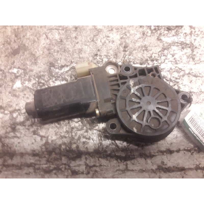 Recambio de motor elevalunas delantero izquierdo para hyundai elantra (xd) 2.0 crdi cat referencia OEM IAM  2 PINS 2