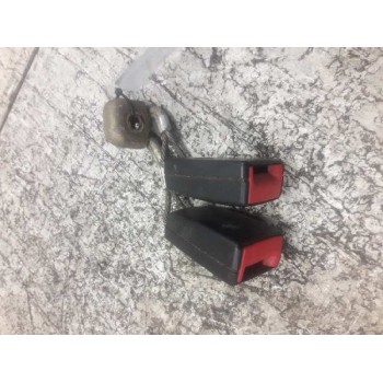 ENGANCHE DE CINTURON TRASERO IZQUIERDO 3C0857739B 