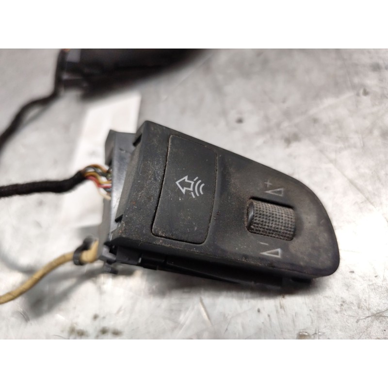 Recambio de mando volante para audi a4 berlina (8e) 1.9 tdi referencia OEM IAM 4F0951527L - Gris 4