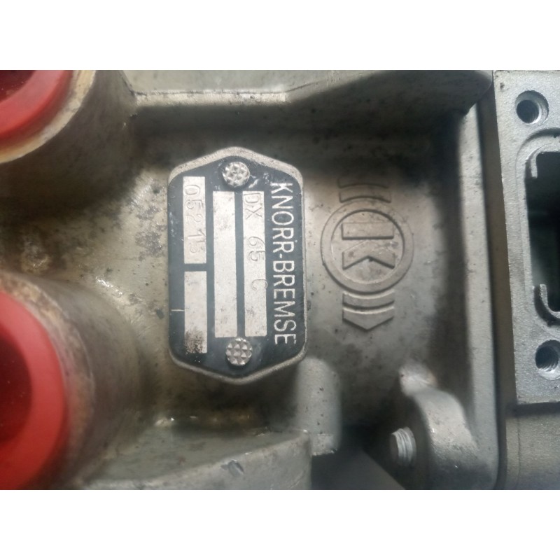Recambio de valvula aire para iveco eurocargo 05.03  3.9 diesel referencia OEM IAM dx65c - Blanco 2
