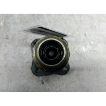 Recambio de buje trasero derecho para renault clio ii fase ii (b/cb0) authentique referencia OEM IAM   