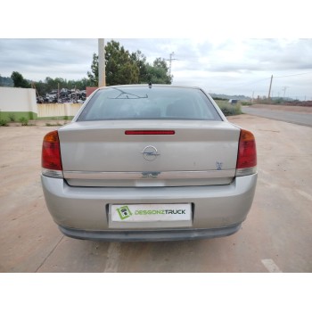 opel vectra c berlina del año 2002