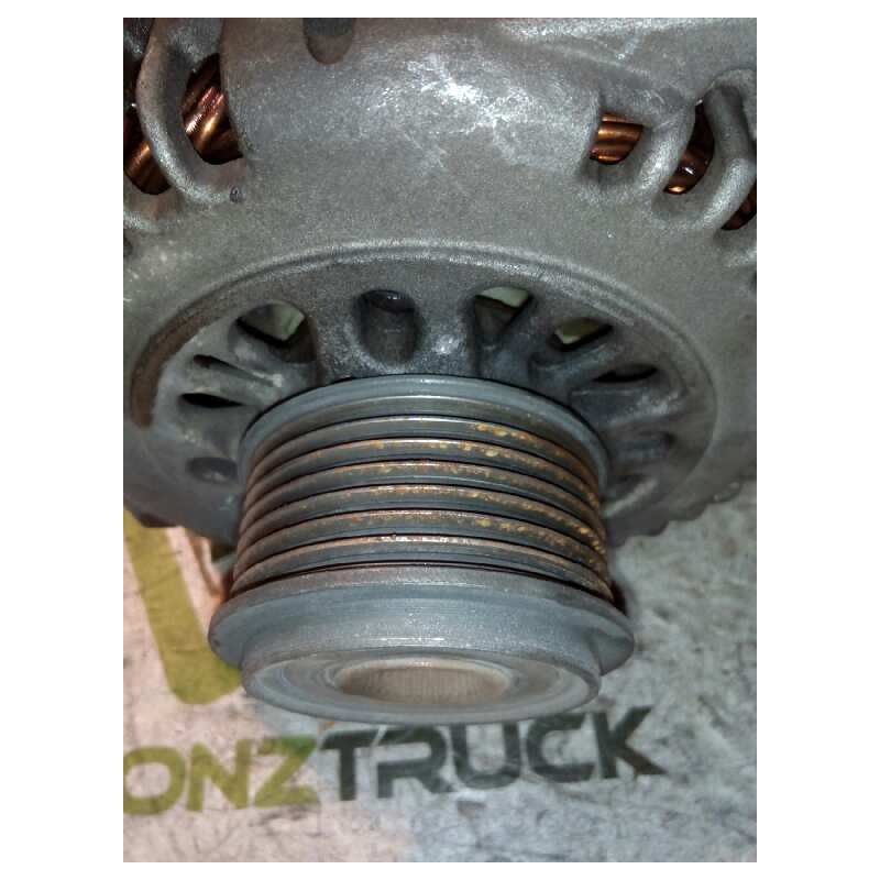 Recambio de alternador para renault trucks mascott 160 dxi referencia OEM IAM 23100DB000 LR1130702B 12V/135A/HITACHI 2