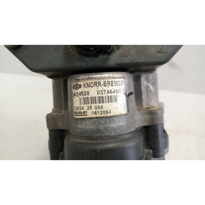 Recambio de valvula aire para mercedes-benz serie xf105.460 12.9 diesel referencia OEM IAM 1612054  AE4528 2