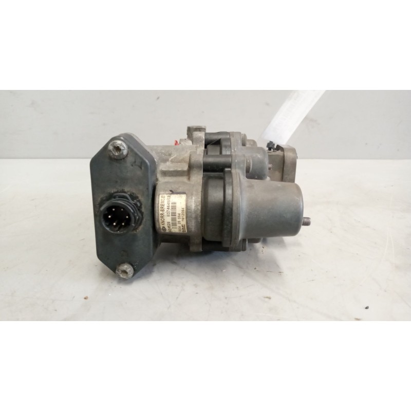 Recambio de valvula aire para mercedes-benz serie xf105.460 12.9 diesel referencia OEM IAM 1612054  AE4528 3