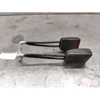 Recambio de enganche cinturon trasero derecho para volkswagen golf iii (1h1) 1.6 referencia OEM IAM 1H0857739A  