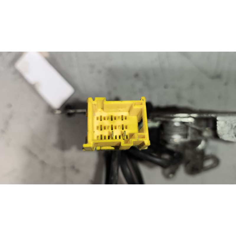 Recambio de cerradura puerta delantera izquierda para volvo fh 12 2002  12.1 diesel (d12d460) referencia OEM IAM 20425118 - Blanco 2