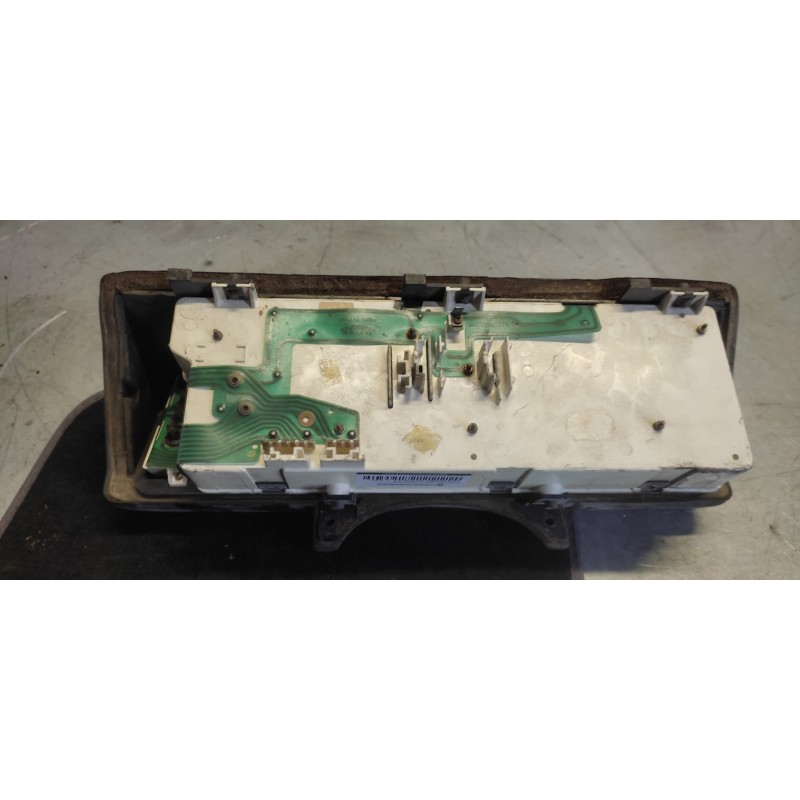 Recambio de cuadro instrumentos para alfa romeo 90 2.5 referencia OEM IAM 2