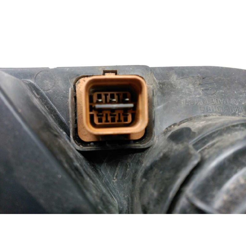 Recambio de faro izquierdo para chevrolet nubira berlina 2.0 diesel cat referencia OEM IAM 4