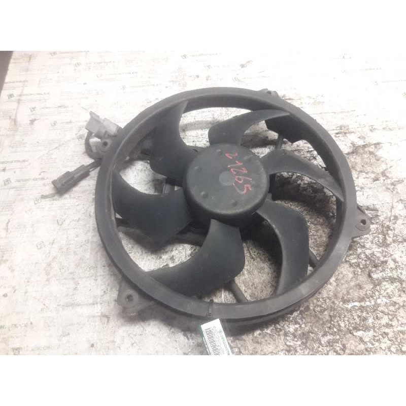Recambio de electroventilador para peugeot 407 st sport referencia OEM IAM 89656849780 3/2 PINS - Blanco 2