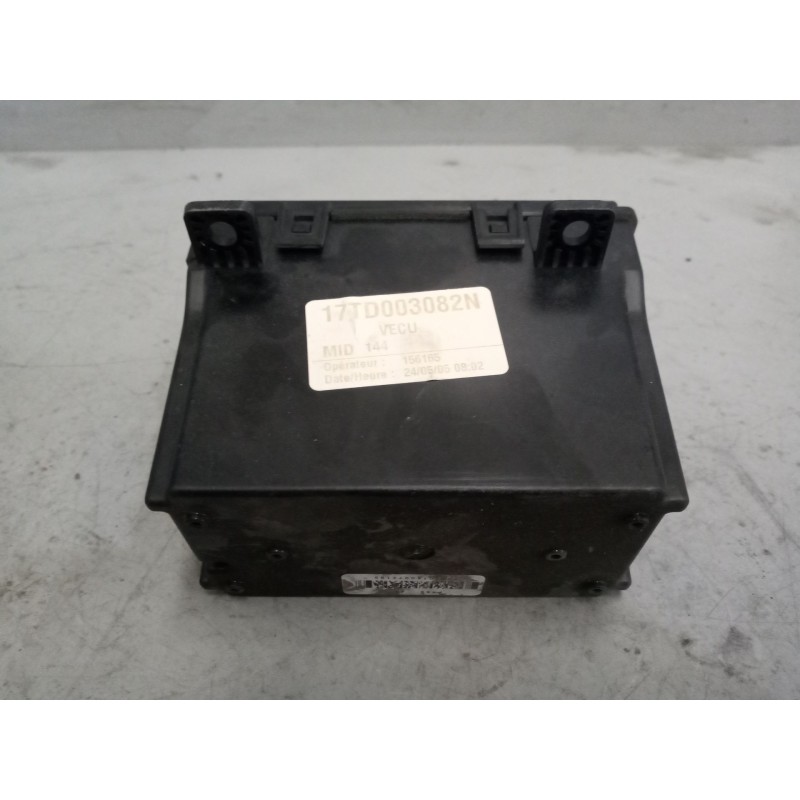 Recambio de modulo electronico para renault magnum ab 2005 12.0 diesel referencia OEM IAM 7420554487 CENTRALITA VECU - Blanco 2