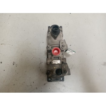 Recambio de valvula aire para renault magnum ab 2005 12.8 diesel referencia OEM IAM 4722600060 VALVULA RETARDER 15300134210