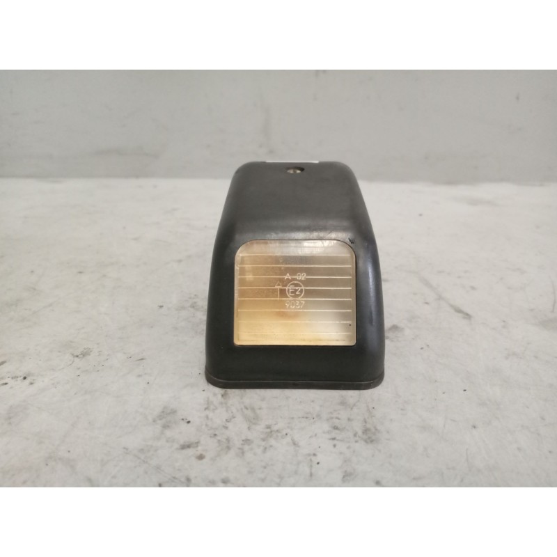 Recambio de piloto lateral derecho para renault magnum ab 2005 12.0 diesel referencia OEM IAM   
