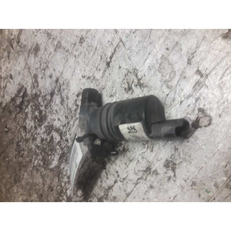 Recambio de bomba limpia para peugeot 407 st sport referencia OEM IAM 9643447780 2 PINS - Blanco 3