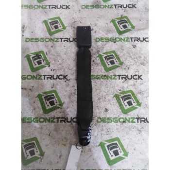 Recambio de enganche de cinturon delantero derecho para nissan trucks atleon 130.21 referencia OEM IAM 868429X401  