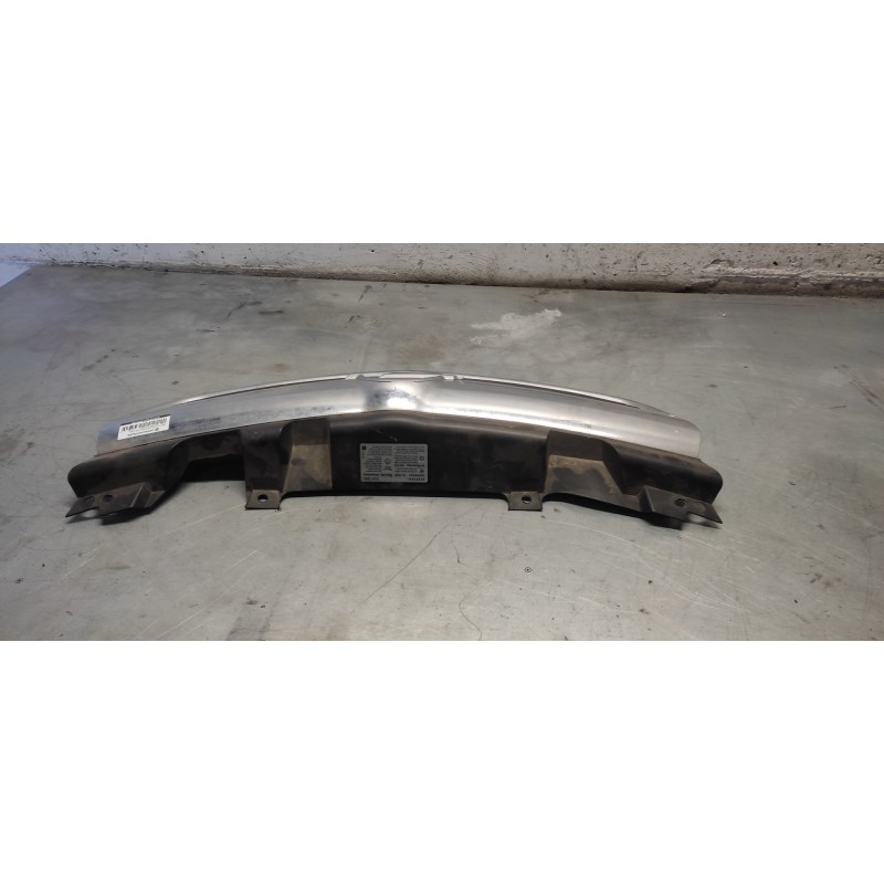 Recambio de rejilla delantera central para opel zafira b cosmo referencia OEM IAM 2