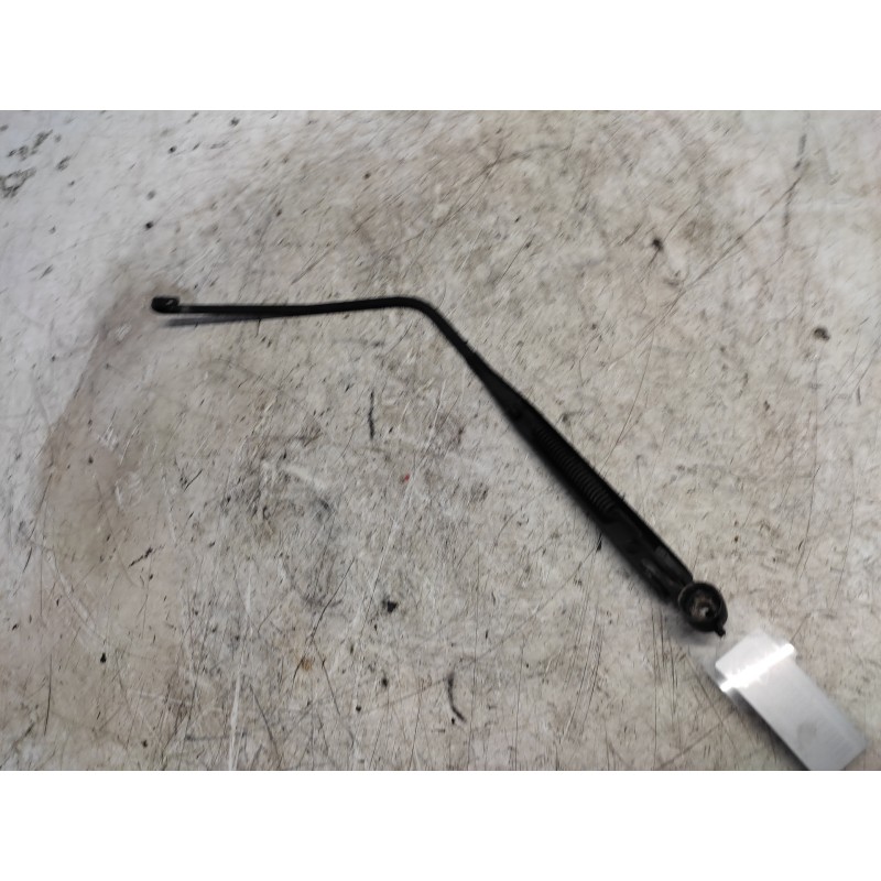 Recambio de brazo limpia trasero para mitsubishi montero (v60/v70) 3.2 di-d boss (3-ptas.) referencia OEM IAM   