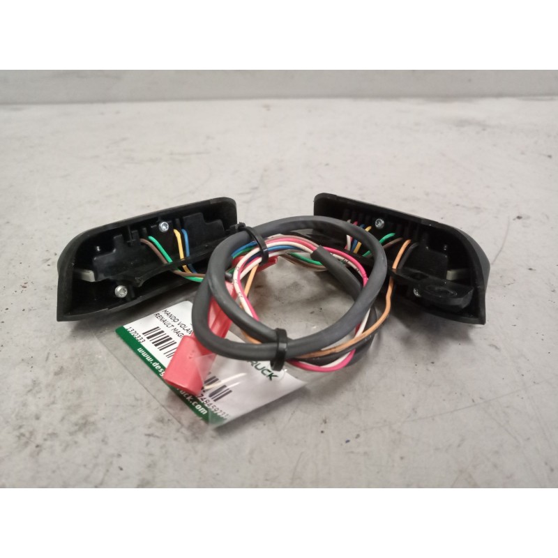 Recambio de mando volante para renault magnum ab diesel referencia OEM IAM 7484592331  7420857834 - Blanco 2