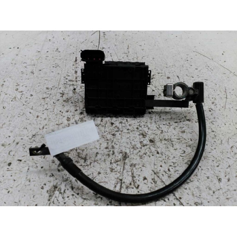 Recambio de caja reles / fusibles para volkswagen golf iv berlina (1j1) highline referencia OEM IAM 2