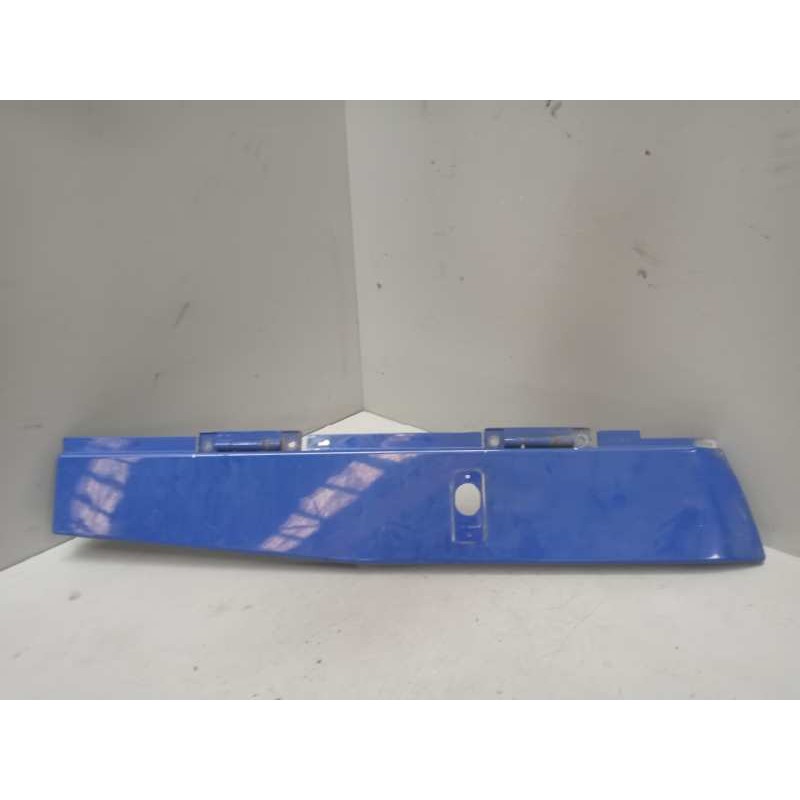 Recambio de molduras traseras para renault magnum ab diesel referencia OEM IAM 5010599252 MOLDURA LATERAL DERECHA PUERTA LATERAL
