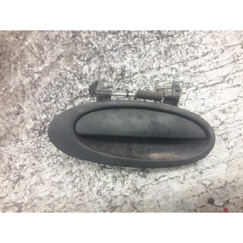 Recambio de maneta exterior trasera derecha para renault laguna (b56) 2.0 d rn (b56f/g) referencia OEM IAM 7700821372 - Gris