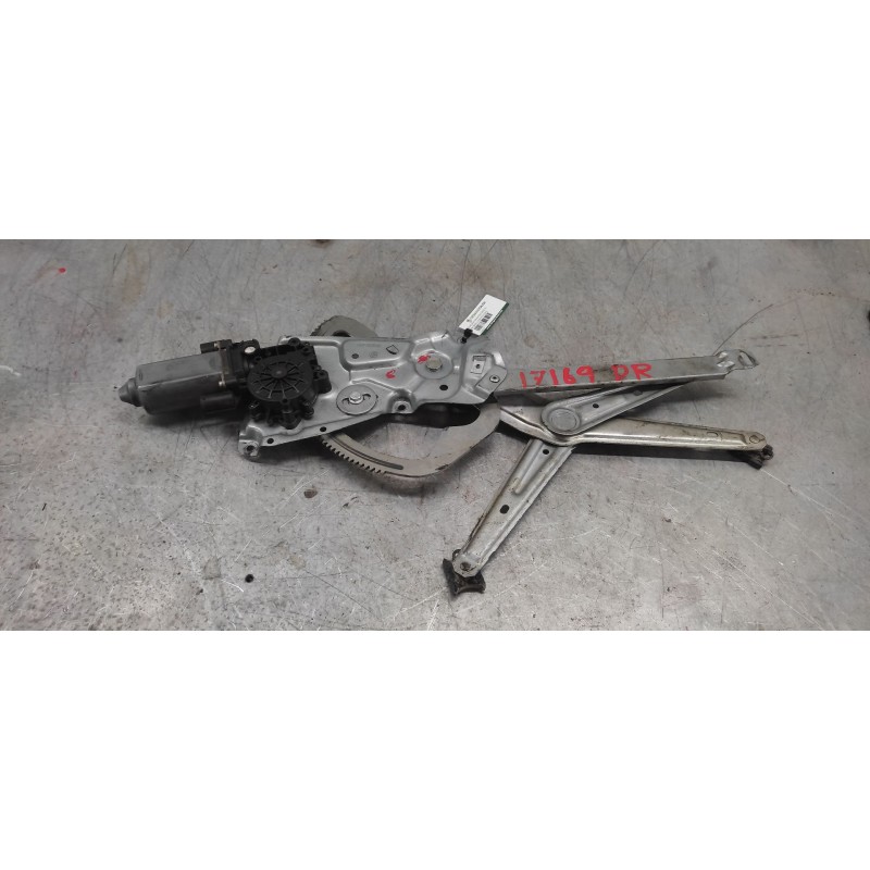 Recambio de elevalunas delantero derecho para bmw serie 3 compacto (e36) 318tds referencia OEM IAM - Rojo 2