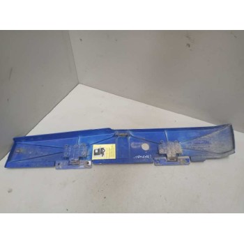 Recambio de molduras traseras para renault magnum ab diesel referencia OEM IAM 5010599252 MOLDURA LATERAL DERECHA PUERTA LATERAL