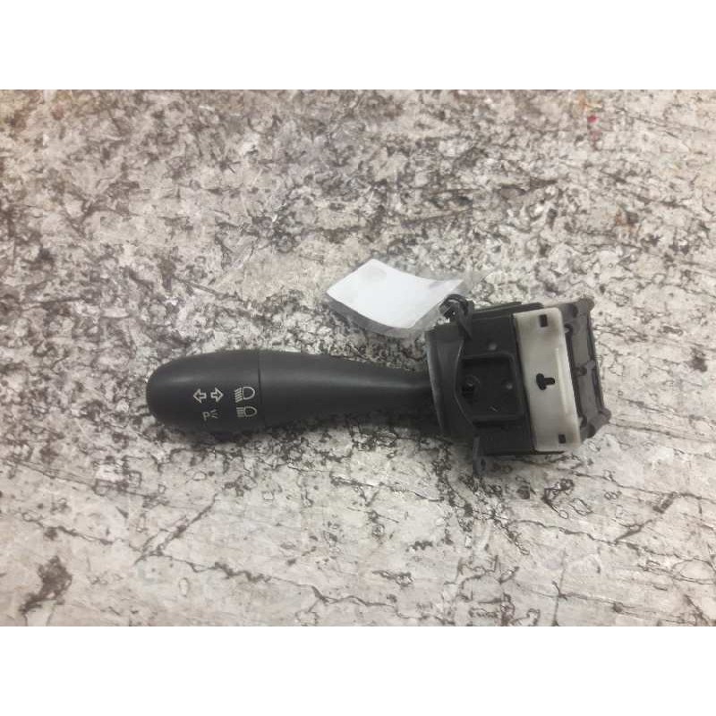Recambio de mando intermitentes para mg serie 75 (rj) 2.0 16v cdt referencia OEM IAM 36943B XPC100151LNF 4 PINS