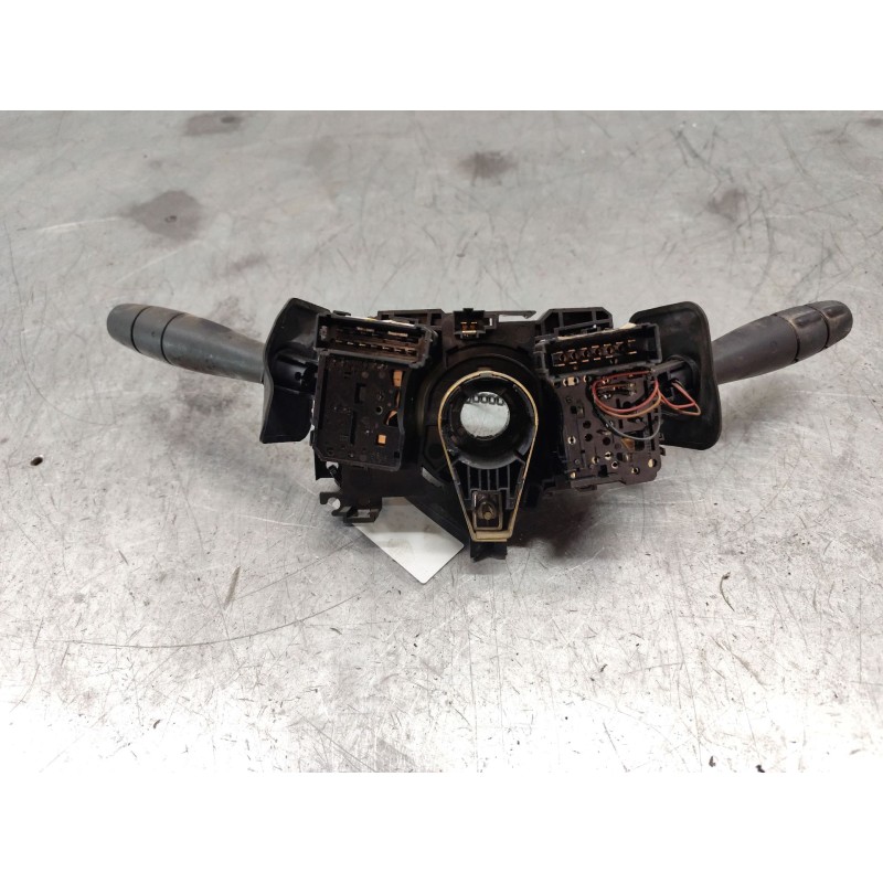 Recambio de mando multifuncion para dacia logan ambiance referencia OEM IAM 8200213173 2