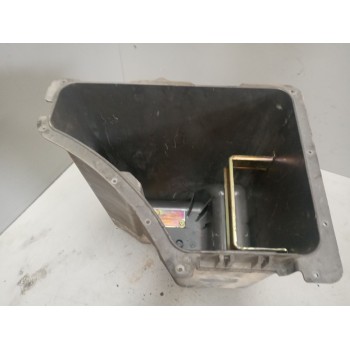 MOLDURA TRASERA CABINA A9418902290 CAJON HERRAMIENTAS IZQUIERDO A9418901190