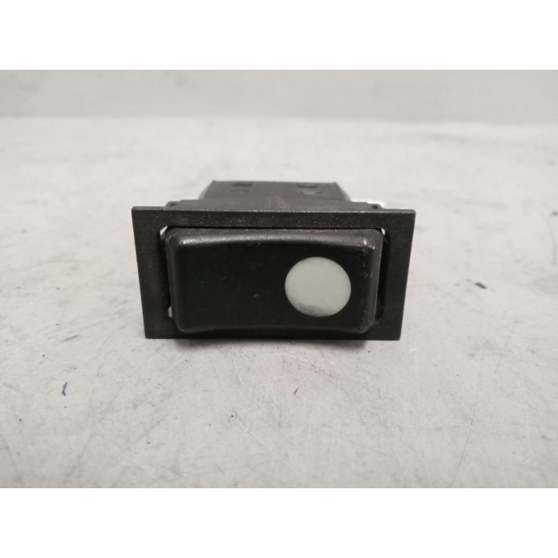 Recambio de mando elevalunas delantero izquierdo para renault magnum ab 2005 12.0 diesel referencia OEM IAM   