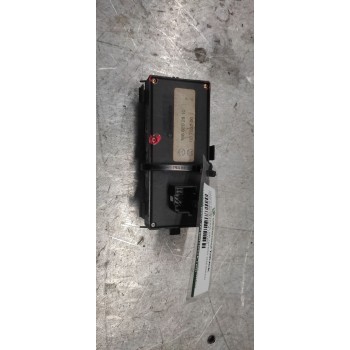 Recambio de mando elevalunas delantero izquierdo para mercedes-benz clase a (w168) 1.4 cat referencia OEM IAM 1688202810  