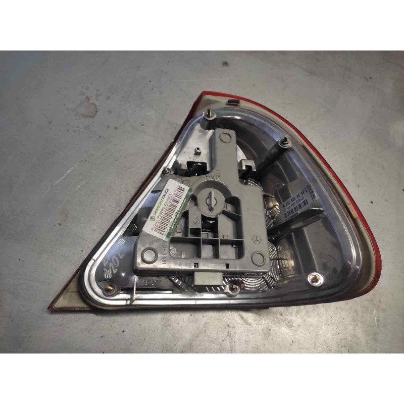 Recambio de piloto trasero izquierdo para mercedes-benz clase c (w202) berlina 220 cdi (202.133) referencia OEM IAM   7 PINS 4
