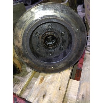 Recambio de buje trasero izquierdo para nissan cabstar 09.06 2.5 diesel referencia OEM IAM   