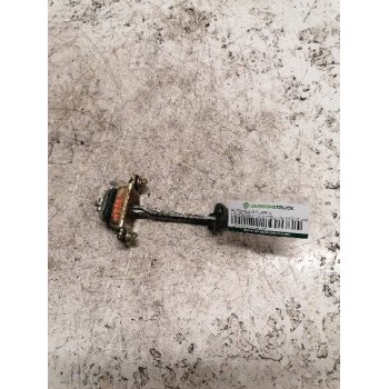 RETENEDOR PUERTA DELANTERA IZQUIERDA