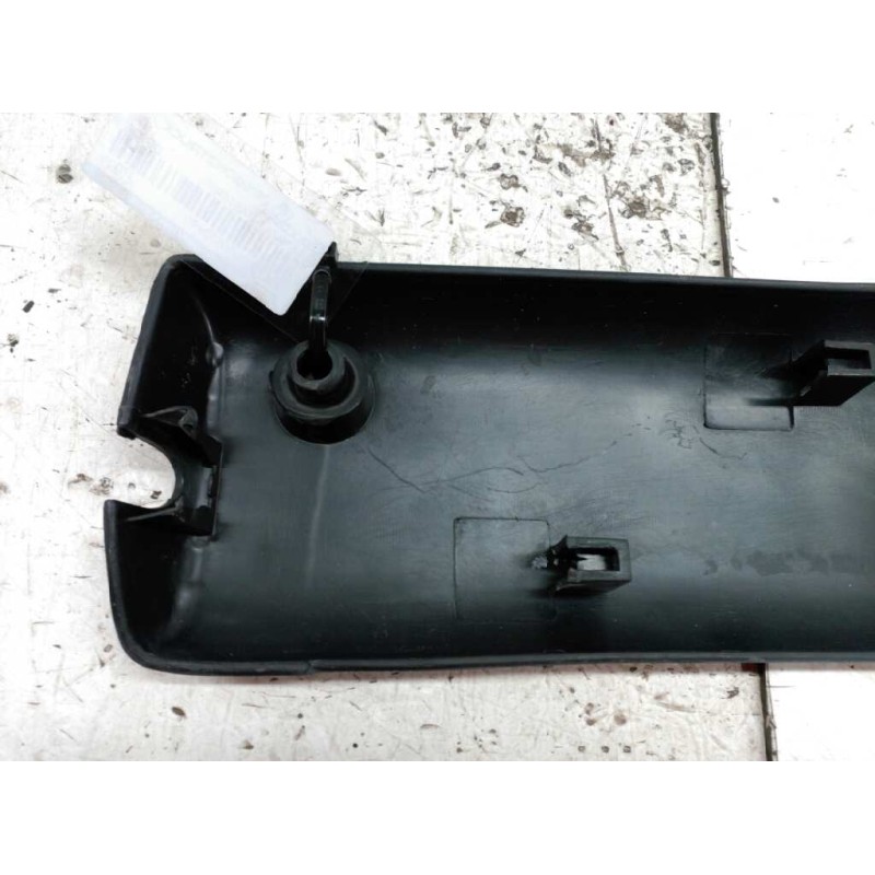 Recambio de moldura para renault master desde '98 referencia OEM IAM 770 PUERTA CORREDERA DERECHA 126 , 5 CM - Blanco 6