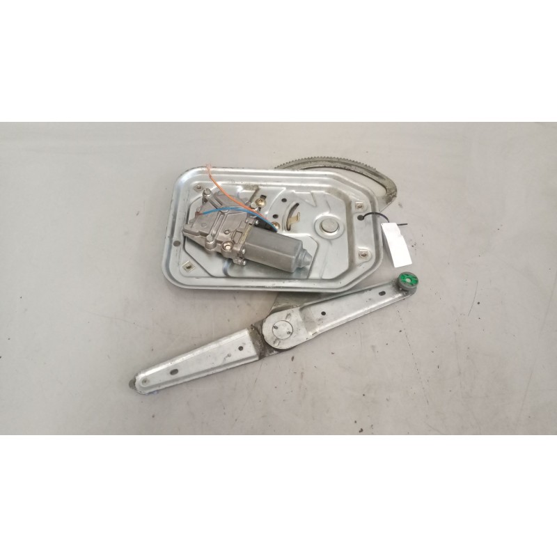 Recambio de elevalunas delantero izquierdo para scania serie 4 (p/r 124 l) 11.7 diesel referencia OEM IAM 2572349 - Rojo 3