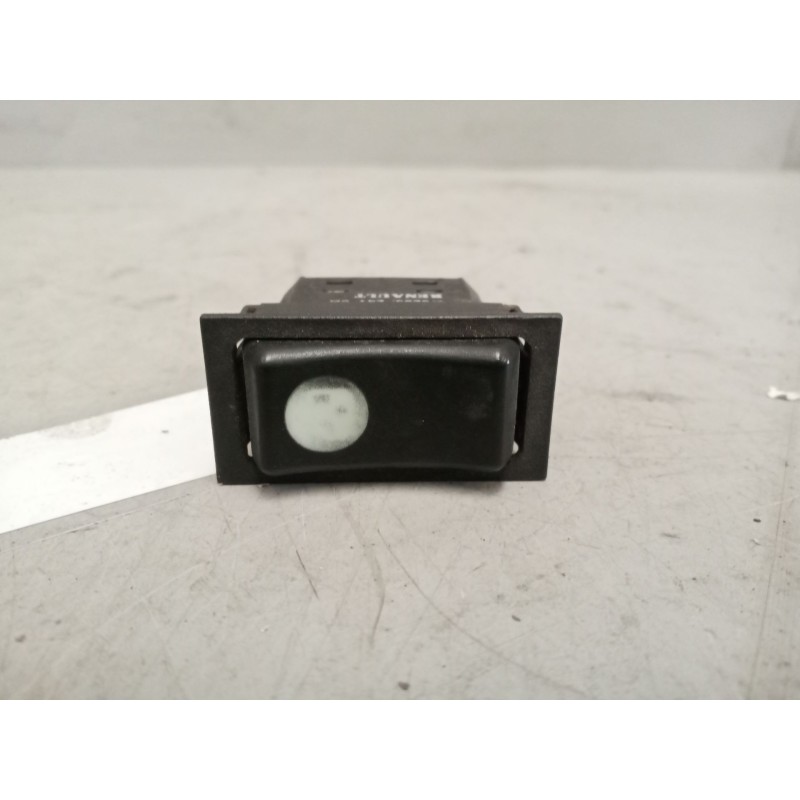Recambio de mando elevalunas delantero izquierdo para renault magnum ab 2005 12.0 diesel referencia OEM IAM   