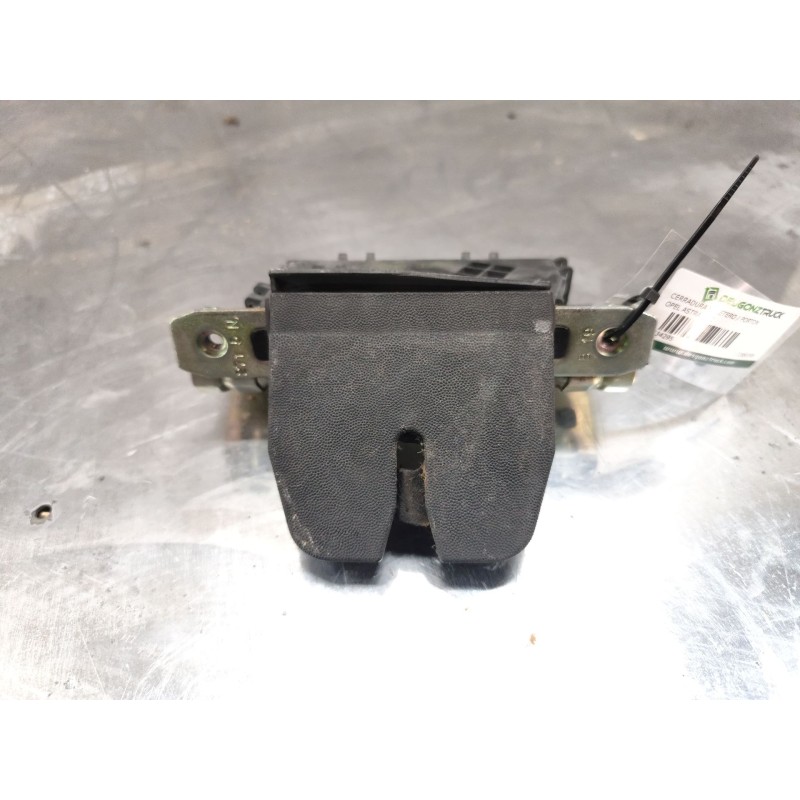 Recambio de cerradura maletero / porton para opel astra gtc 1.9 cdti referencia OEM IAM 172853395  
