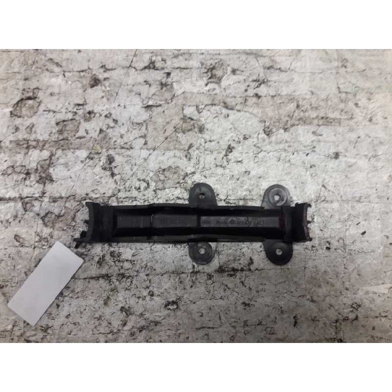 Recambio de soporte para audi 80/90 (893) 90 referencia OEM IAM 893807253 TRASERO 2