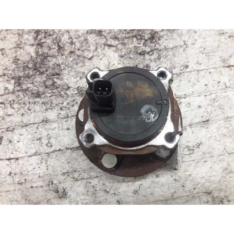 Recambio de buje trasero derecho para ford c-max (cb3) ghia referencia OEM IAM 2