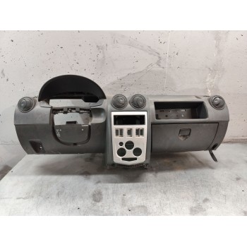 Recambio de salpicadero para dacia logan ambiance referencia OEM IAM   