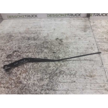 Recambio de brazo limpia delantero derecho para mg serie 75 (rj) 2.0 16v cdt referencia OEM IAM   