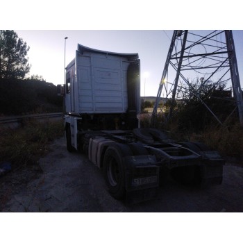 renault magnum 4xx.18/4xx.26 02  del año 2005