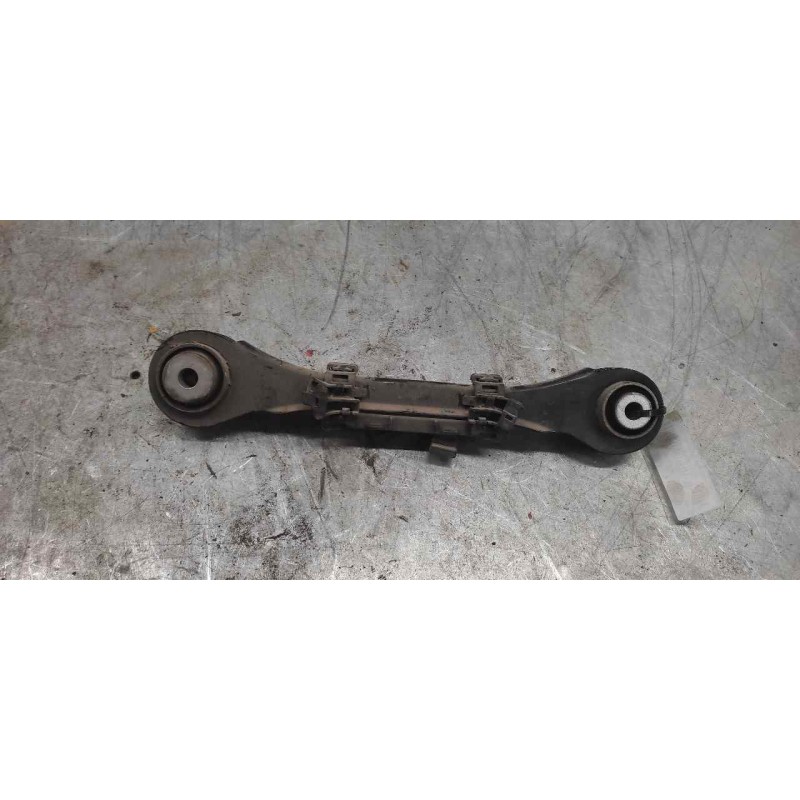 Recambio de brazo suspension superior trasero derecho para bmw serie 1 lim. (f20) 118d referencia OEM IAM 6792519022611 2