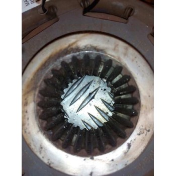 Recambio de maza embrague para renault premium route 2006 fas 4x2 larga distancia referencia OEM IAM 7421593951 461878005493 