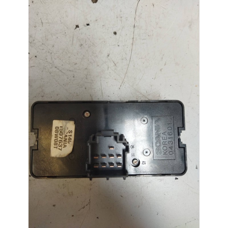 Recambio de mando luces para scania serie p/g/r (c-clase) 12.7 diesel referencia OEM IAM 1507637  MANDO LUCES ANTINIEBLA - Rojo 2