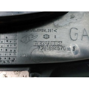 Recambio de moldura para renault master desde ´98 referencia OEM IAM 7701692570 ALETA DELANTERA IZQUIERDA 