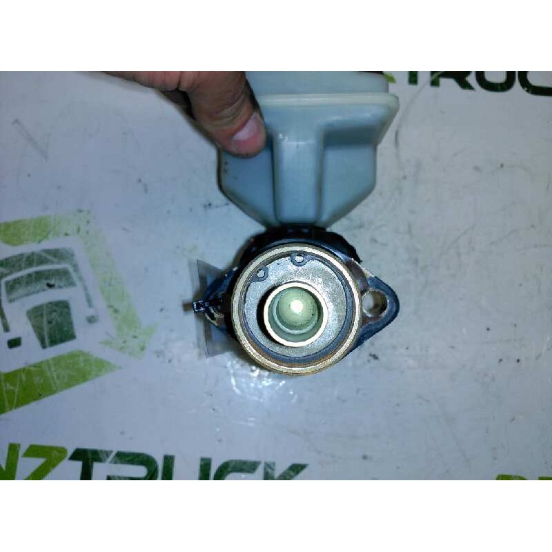 Recambio de bomba freno para renault rapid/express (f40) 1.6 diesel referencia OEM IAM - Rojo 2